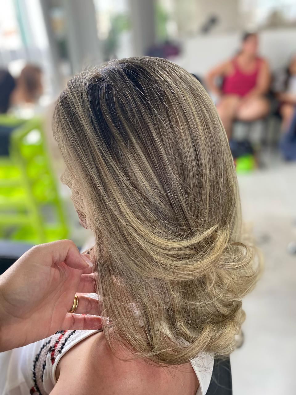 Curso de Aperfeiçoamento de Cabeleireiro